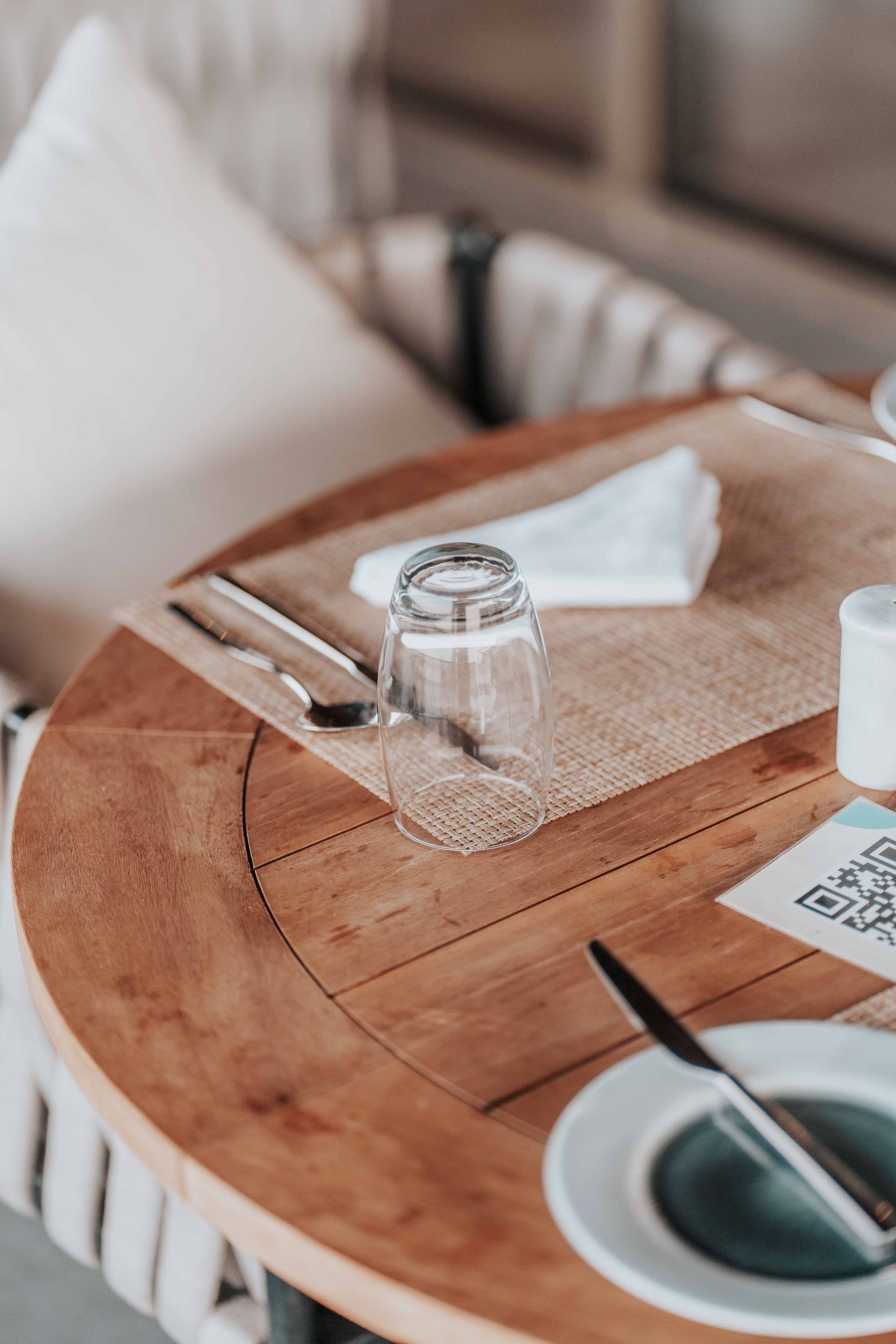Landing Page mi Web Sitesi mi? Bodrum'daki İşletmeler İçin Karar Kılavuzu